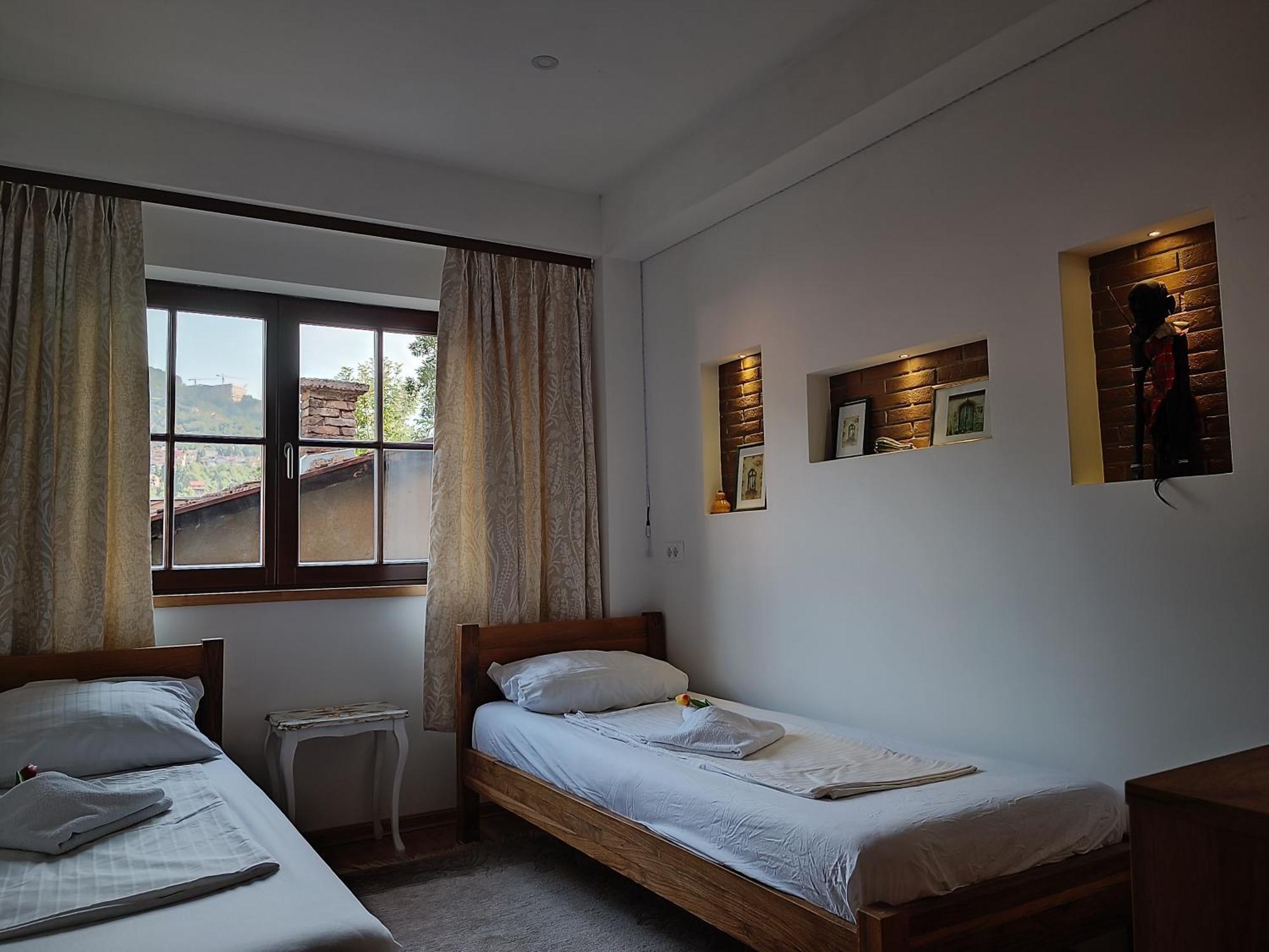 Abaguesthouse ซาราเยโว ห้อง รูปภาพ
